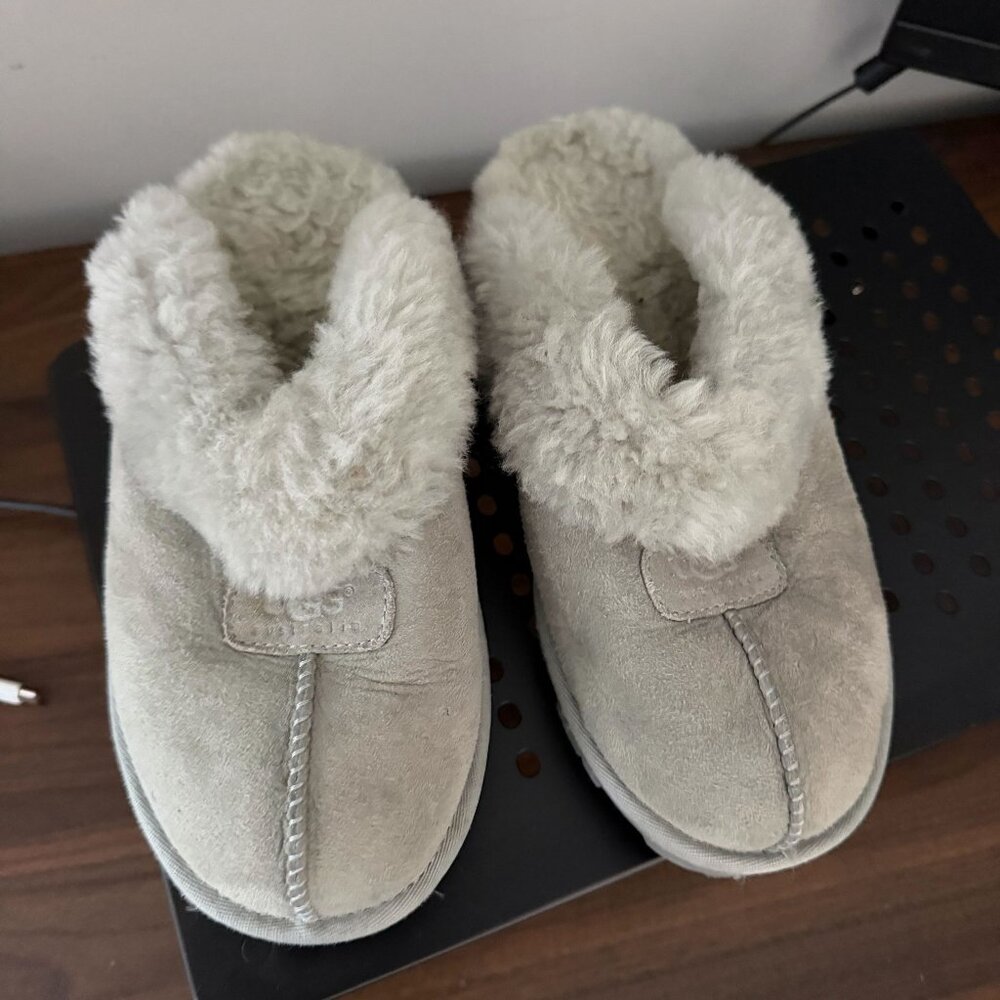 UGG GREY SLIP ON SLIPPERS